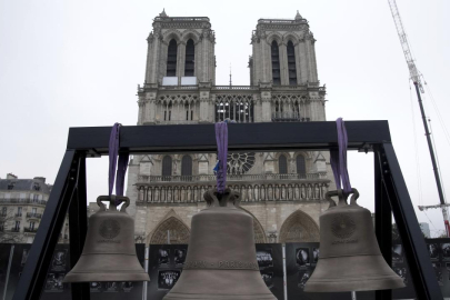 Notre Dame Katedrali'nde çanlar 5 yıl sonra ilk kez çaldı