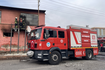 Kayseri'de sünger atölyesinde çıkan yangın söndürüldü