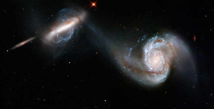 Arp 87 (NGC 3808A/NGC 3808B)