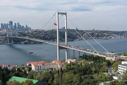 İstanbul Boğazı'nda gemi trafiği çift yönlü askıya alındı