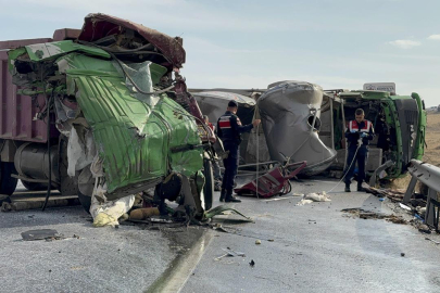 Konya'da tanker ile kamyon çarpıştı