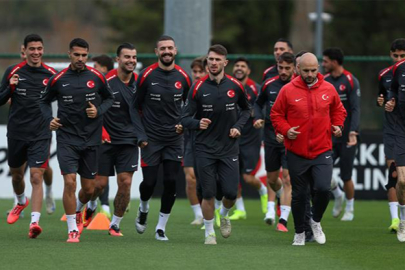 A Milli Futbol Takımı, Kayseri'ye hareket etti