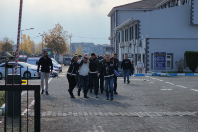 Düzce'de işletmelerden haraç aldıkları öne sürülen 5 kişi tutuklandı