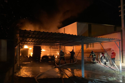  Hatay'da lastikçide yangın