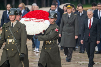 KKTC'nin Ankara Büyükelçisi Korukoğlu, Anıtkabir'i ziyaret etti