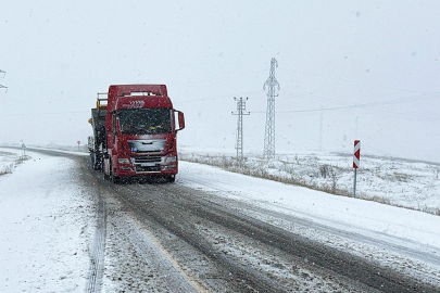 Damal-Posof kara yolunda ulaşım normale döndü