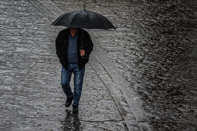 Meteorolojiden kuvvetli yağış uyarısı: 3 il içi sarı kod