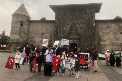 Sağlık çalışanları protestolarını 52’nci haftada sürdürdü