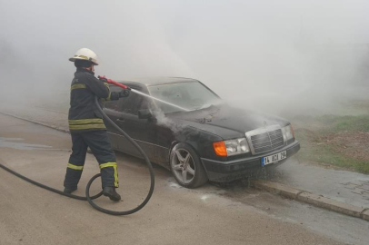 Bolu seyir halindeki otomobilde yangın çıktı