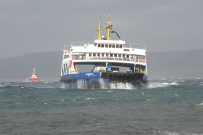 Çanakkale'de deniz ulaşımına fırtına engeli