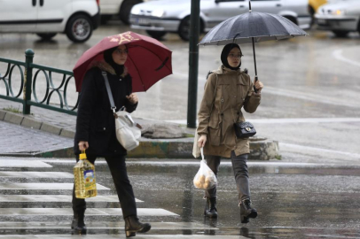 Bursa'da lodos yerini yağmura bıraktı