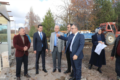 Hafik Gölü'nde çevre düzenleme çalışması sürdü