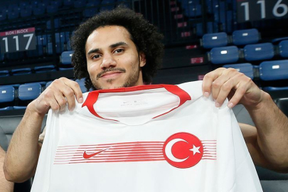 12 Dev Adam'da Shane Larkin kadroda mı?