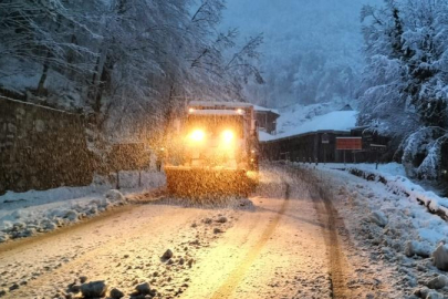 Bursa Büyükşehir'den karla kesintisiz mücadele