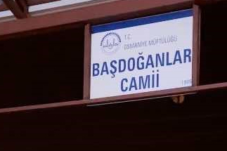 Cami imamı ve müezzin dayak yedi!