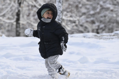 Bazı illerde eğitime kar engeli geldi