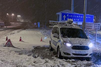 Çankırı'da yoğun kar: Mahsur kalan 4 kişi kurtarıldı