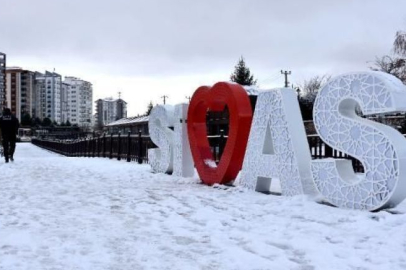 Sivas’ta 35 köy yolu ulaşıma kapandı