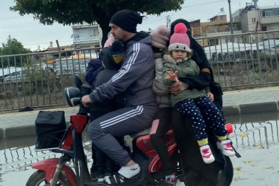 Adana'da 6 kişi aynı motosiklete bindi! Tehlikeli yolculuk kamerada