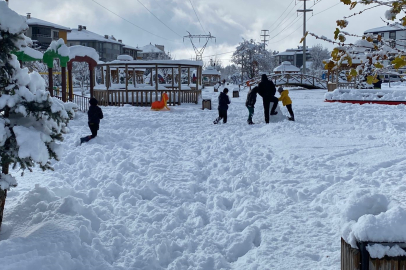  Bolu’da okullar bir gün daha tatil edildi