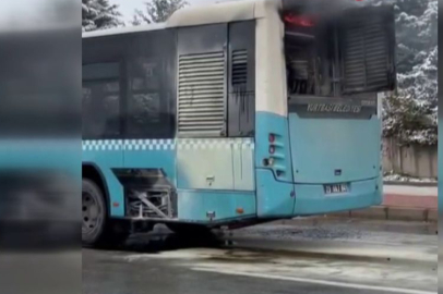 Elazığ'da belediye otobüsü cayır cayır yandı! O anlar kameralara yansıdı