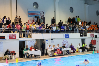 Manisa'da yapılan U15 Erkekler Sutopu Federasyon Kupası tamamlandı