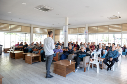 Mersin'de Emekli Evi üyeleri 'Alzheimer' konusunda bilgilendirildi