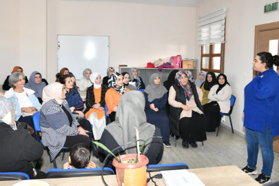 Yunusemre'de şiddetle mücadele seminerleri verildi