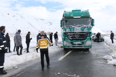 Erzincan’da kapanan şehirlerarası yollar ulaşıma açıldı