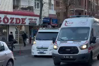 İstanbul'da pazarcıların yer tartışması kanlı bitti! Bastonla saldırdı