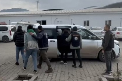 Osmaniye'de durdurulan otobüsten 4 göçmen yakalandı