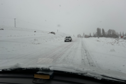 Sivas'ta 645 köy yolu ulaşıma kapandı