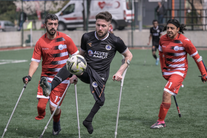 Ampute Futbol Süper Ligi'nde ilk maç oynandı