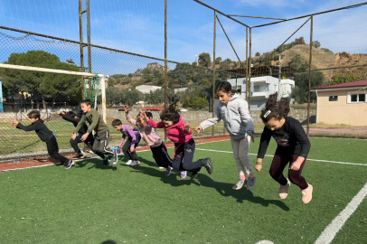 Aydın’da minikler, spor alışkanlığı elde ediyor