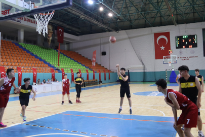 Elazığ’da U18 basketbol yerel lig mücadelesi sona erdi