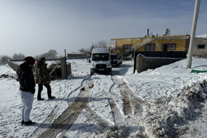 Nevşehir'de kar nedeniyle köyde mahsur kalan kişi kurtarıldı