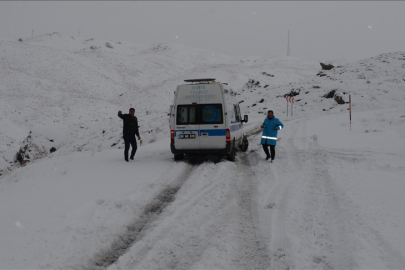 Van, Hakkari, Bitlis ve Muş'ta 283 yerleşim yerine ulaşım sağlanamıyor