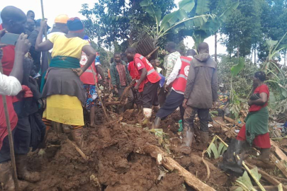 Uganda'da meydana gelen toprak kaymasında çok sayıda insan hayatını kaybetti