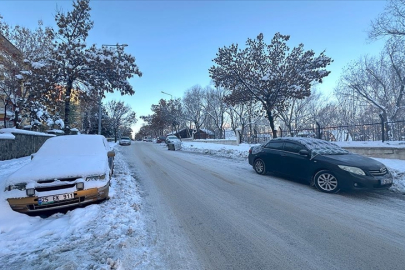 Erzurum'da termometreler sıfırın altında 18 dereceyi gösterdi