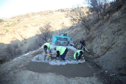 Kahramanmaraş'ta kırsal mahallelere kilit parke hizmeti