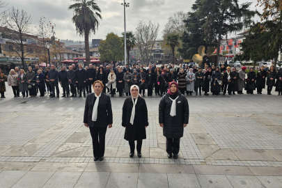 Dünya Kadın Hakları Günü Gölcük'te kutlandı