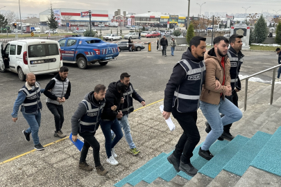 'Silinen görüntüleri kurtaracağım' diyerek dolandıran 3 şahıs yakalandı