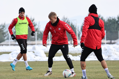 Sivasspor'da zorlu Galatasaray maçının hazırlıkları sürüyor