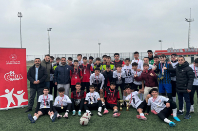 Afyon'da okul Sporları futbol genç erkekler müsabakaları sona erdi