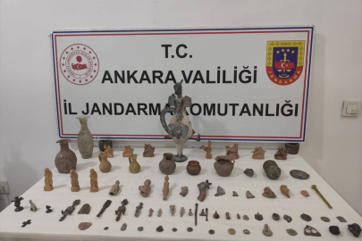 Ankara'da tarihi eser kaçakçılarına operasyon! 69 obje ele geçirildi