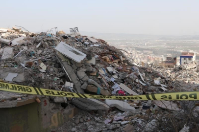 Eski belediye başkanına deprem davasında 16 yıl hapis cezası verildi