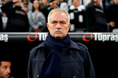 Fenerbahçe Teknik Direktörü Jose Mourinho'dan derbide 5 değişiklik