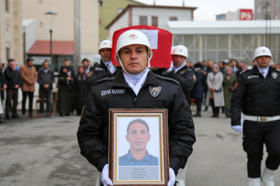 Muş'ta vefat eden polis memuru son yolculuğuna uğurlandı