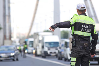 Bir haftalık denetimlerde 454 bin 24 araca/sürücüye işlem yapıldı