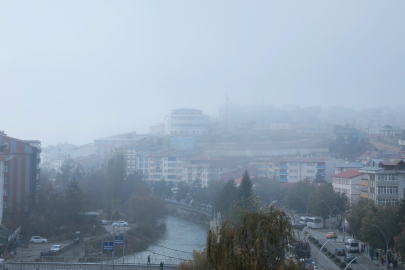 Bayburt güne sisle uyandı